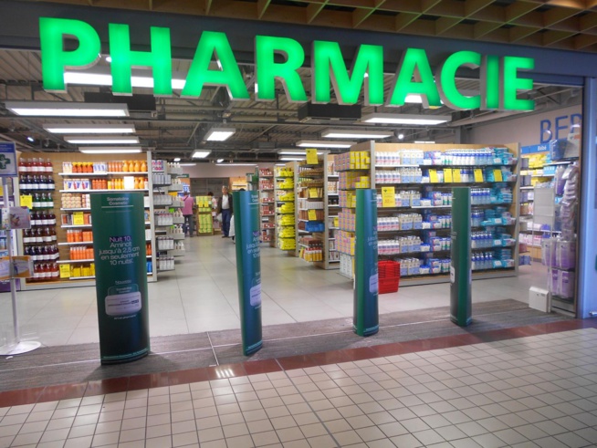 Fermeture des pharmacies le vendredi de 08 h à 15 h.