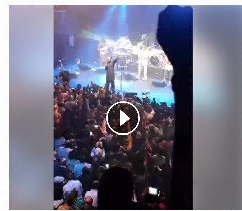 Youssou Ndour à guichet fermé EN DIRECT au Bataclan