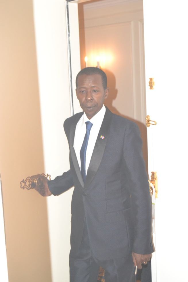 L'homme d'affaire Cheikh Amar patron du groupe Holding Amar invité du président Macky Sall à Paris: A coeur ouvert sur les perspectives de l'économie au Senegal.