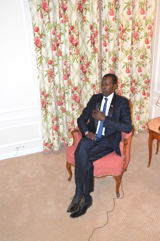 L'homme d'affaire Cheikh Amar patron du groupe Holding Amar invité du président Macky Sall à Paris: A coeur ouvert sur les perspectives de l'économie au Senegal.