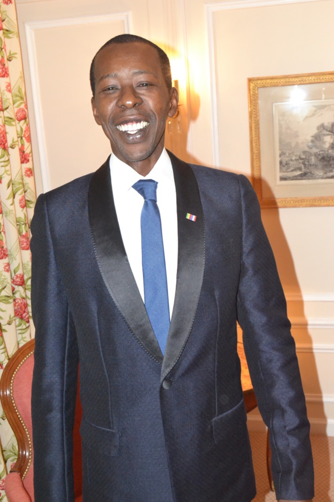 L'homme d'affaire Cheikh Amar patron du groupe Holding Amar invité du président Macky Sall à Paris: A coeur ouvert sur les perspectives de l'économie au Senegal.