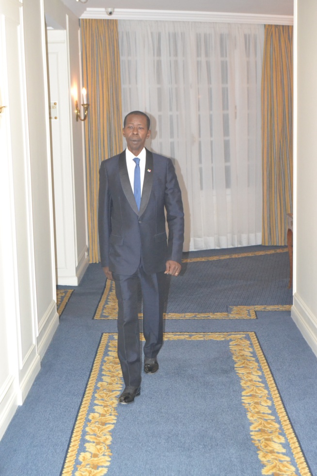 L'homme d'affaire Cheikh Amar patron du groupe Holding Amar invité du président Macky Sall à Paris: A coeur ouvert sur les perspectives de l'économie au Senegal.