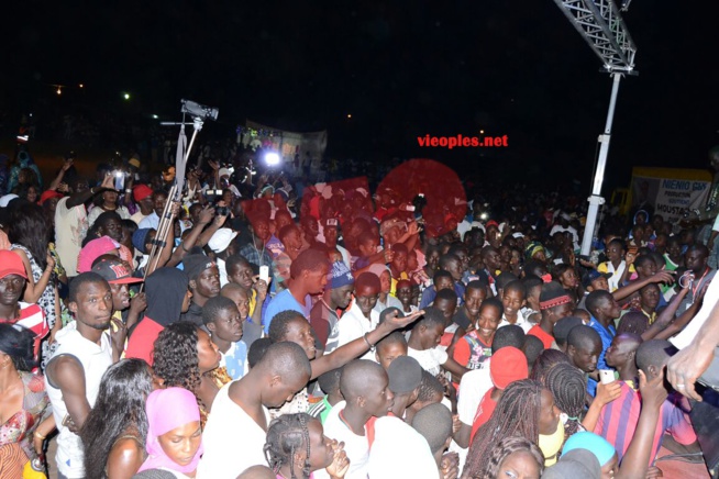 72 IMAGES:CONCERT EXPLOSIF, PAPE DIOUF CASSE LA BARAQUE A LOUGA GUEST STAR MODOU LO.