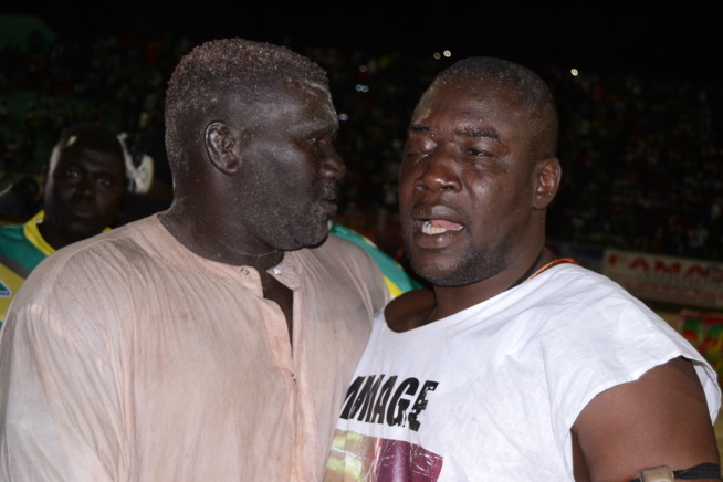 Khadim Ndiaye inflige une bonne correction à Lirou Djan.