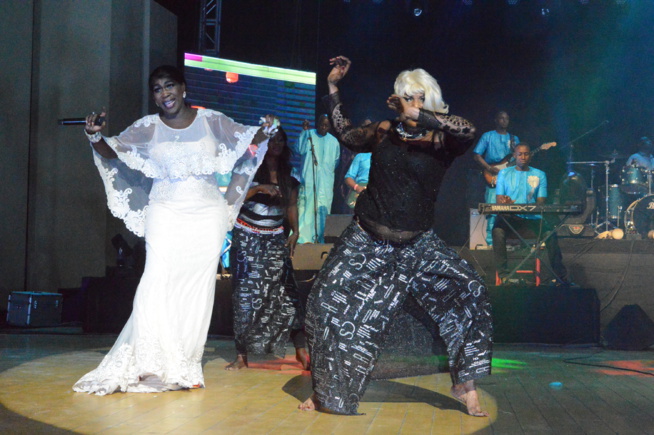 GOUDI FANS YI: Le chalenge day de Pape Diouf à guichet fermé au grand theatre.Rendez-vous le 08 avril pour le grand bégué de Casablanca.