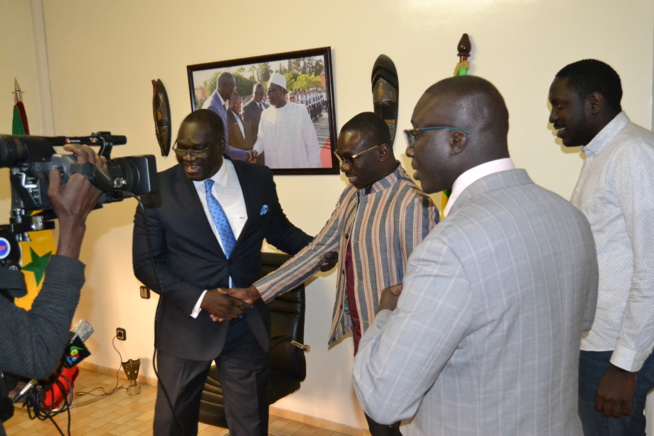 GRAND BEGUÉ DE CASABLANCA: PAPE DIOUF rencontre les autorités au Consulat du Sénégal à Casablanca