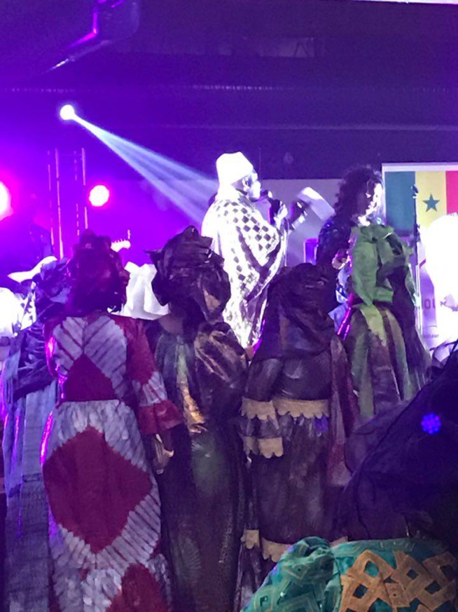 Rakhou Prod: Les deux diva Fatou Ngueweul et Kiné Lam enflamment la nuit des femmes au Palais des Congrés de Montreuil.