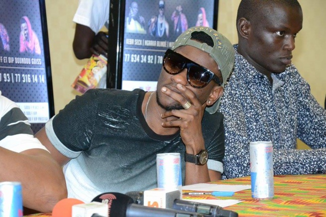 JOUR J- 02: TOOFAN face à la presse Sénégalaise pour le concert du 15 juillet à l'Esplanade du grand theatre.