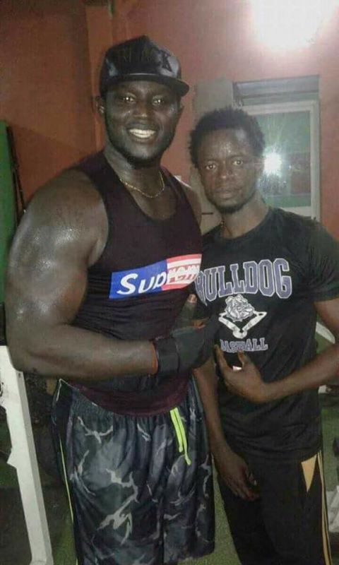 UNE NOUVELLE PHOTO DE BALLA GAYE 2 AVEC LES MUSCLES SAILLANTS