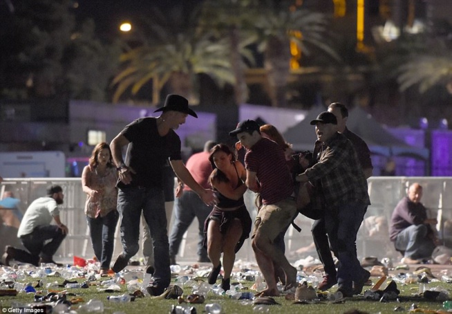 Fusillade à Las Vegas: au moins 20 morts et plus de 100 blessés