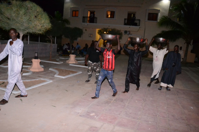 KHELCOME 2017: Arrivé de Cheikh Amar et sa délégation dans sa résidence à Touba pour les récoltes des champs de Serigne Saliou en images