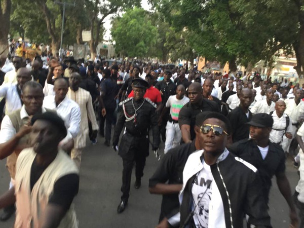 Touba : Les talibés de Kara libèrent des quartiers des eaux