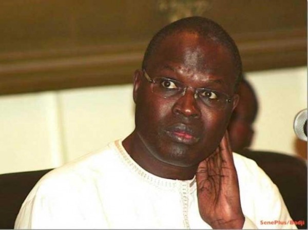 La sœur de Khalifa Sall menace : « Macky Sall saura à qui il a affaire si… »