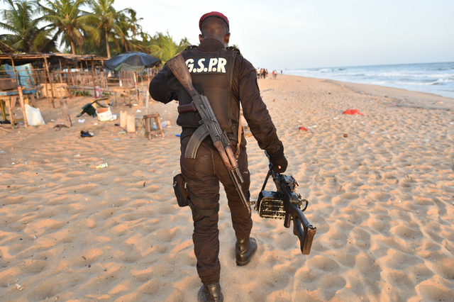 Un présumé Djihadiste Nigérian, refoulé de la Mauritanie, poignarde un policier et un civil Sénégalais