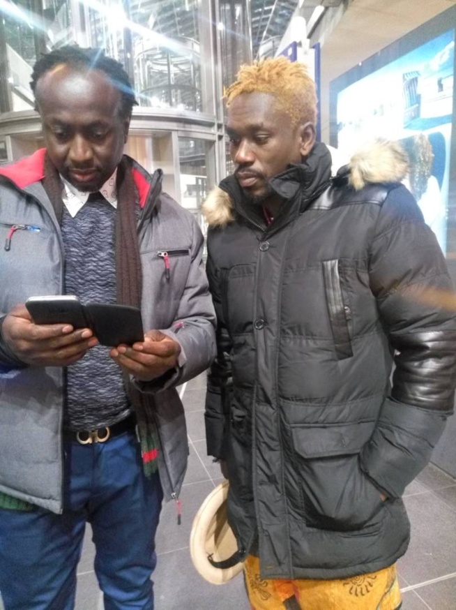 Arrivés de Pape Ndiaye Thiopet et Guigui en Allemagne pour le grand Show de Noel.