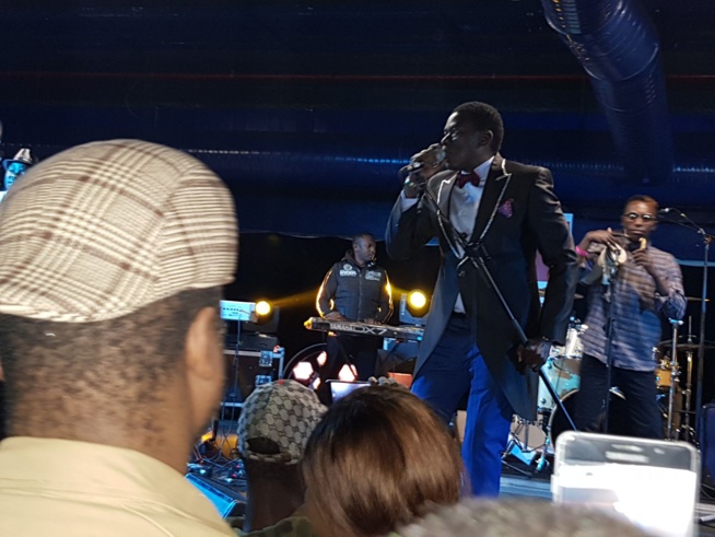 Fin d’année, Sidy diop et Assane Ndiaye  explosent le Palais des Congrès de Montreuil avec Rakhou Prod à Paris.