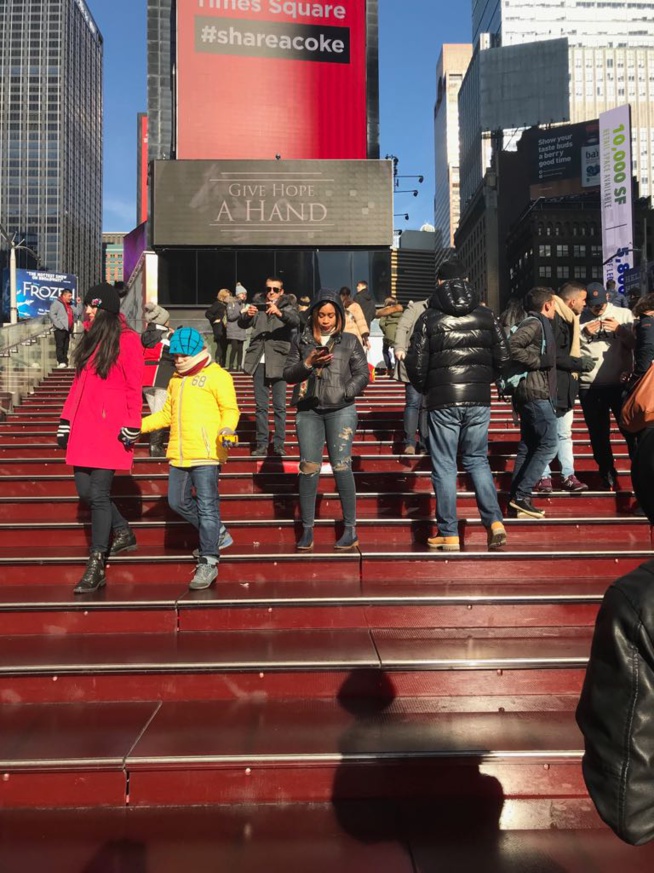 Aida Samb au plein coeur de New York (TIMESQUARE)