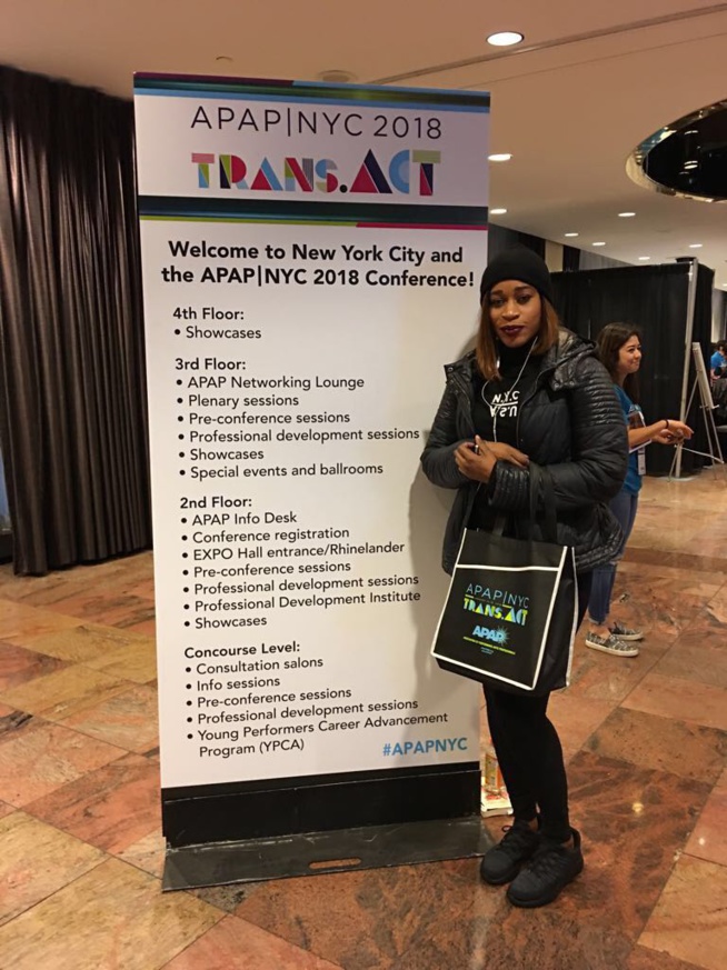 APAP NY 2018: Aida Samb avec le Label New African Production de Birane dans le Hall de Hilton Hotel