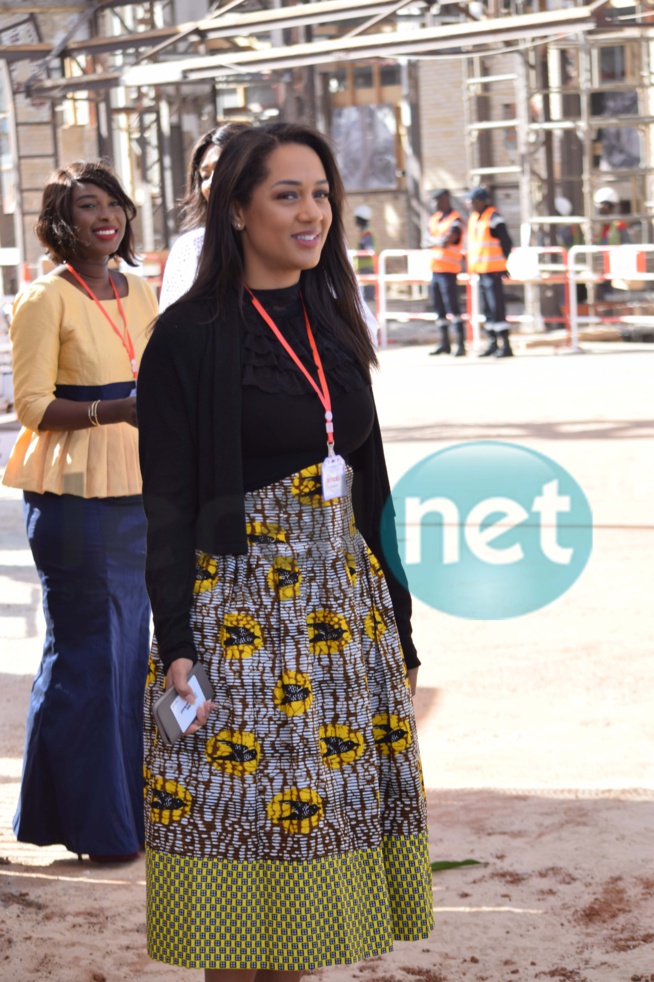 Photos : Cette belle femme a ravi la vedette à Macky Sall et Emmanuel Macron à la maison du TER