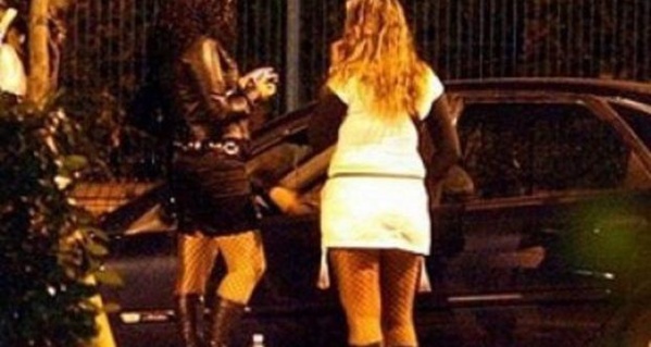 Pikine Rue 10 : Deux prostituées se battent pour un client