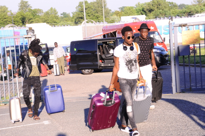 En images arrivé de Sidy Diop et son groupe à Bordeaux pour son concert de ce lundi et vous donne rendez-vous le 12 Mai au Dock Haussman de Paris