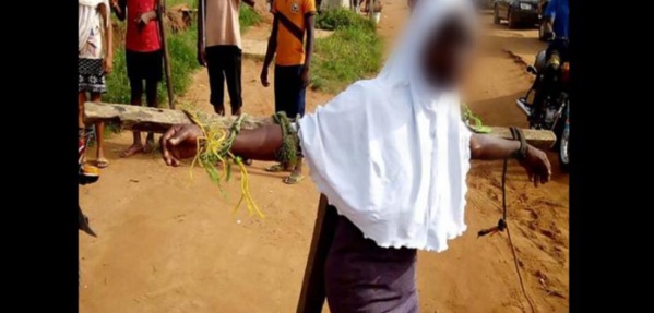 Nigéria: Des élèves attachés à des crucifix et battus pour être venus en retard à l’école (photos)