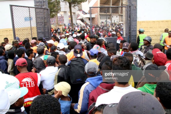 BOUSCULADE AVANT LE MATCH MADAGASCAR Vs SÉNÉGAL…Tout ce que vous n’avez pas vu en Images