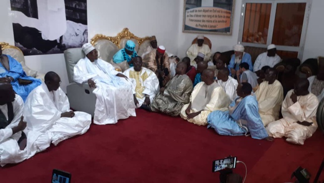 TOUBA RESIDENCE KHADIM: Serigne Basse reçoit les chefs religieux des différentes confréries.