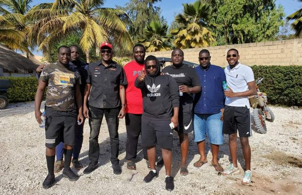 Balade en BUGGY et en JEEP : Regardez comment Babacar Ngom et les fils de Macky Sall passent leurs vacances