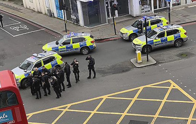 Londres : la police abat un homme ayant poignardé plusieurs personnes dans un acte "terroriste"