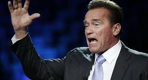 Quand Schwarzenegger sort l’épée de Conan pour s’en prendre au «pire Président» américain