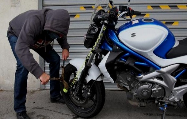 Vol de motos de luxe : Comment la Sûreté urbaine a arrêté 7 malfrats d’un gang spécialisé