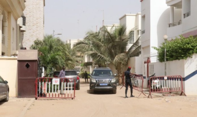 SITUATION CHEZ SONKO : LES RIVERAINS PRIS AU PIÈGE DES BARRICADES DE LA POLICE « SOUFFRENT »