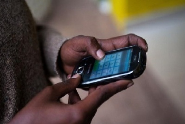 Un chipeur au sein de la famille : A.D.B vole le téléphone de sa sœur pour se saouler