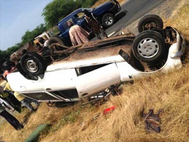 Aéré Lao / Une voiture se renverse lors de la célébration de la victoire des "Lions" : Un mort et plusieurs blessés enregistrés