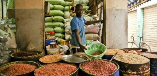 De passage à l’émission « La totale » sur Itv, le président de l’association des consommateurs du Sénégal (Ascosen), Momar Ndao, s’est  déchainé sur les commerçants dans ce contexte de tensions sur les prix des denrées alimentaires.  En effet, il a f