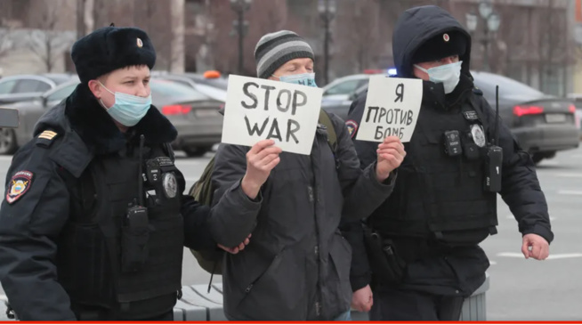 Guerre en Ukraine : près de 1 400 manifestants ont été arrêtés à Moscou, Saint-Pétersbourg et d'autres villes de Russie