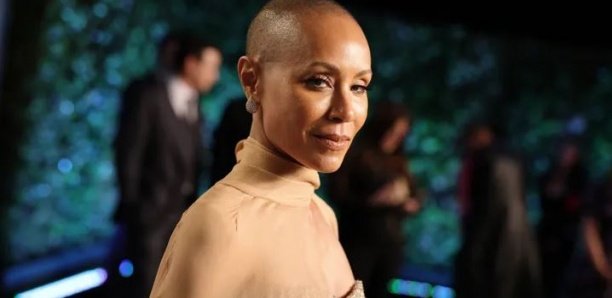 Jada Pinkett Smith souffre d'alopécie, une maladie qui lui fait perdre ses cheveux