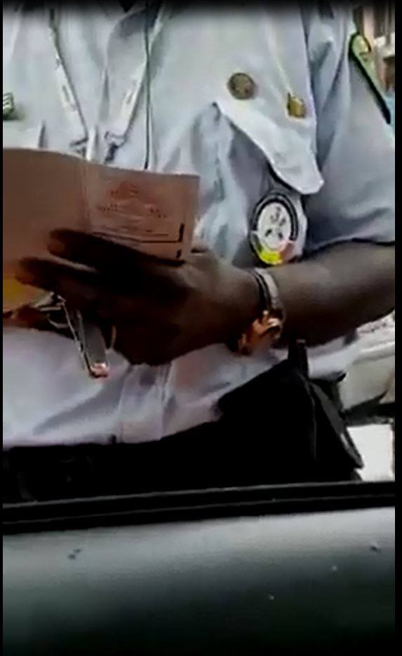 Keur Massar: Un policier à la retraite, arrêté avec 153 copies de nationalité sénégalaise et 46 copies de passeports