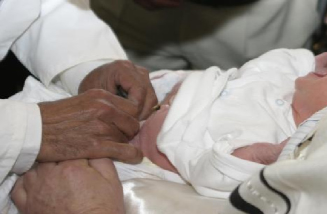 Une Première au monde : Naissance d'un bébé avec trois pénis…