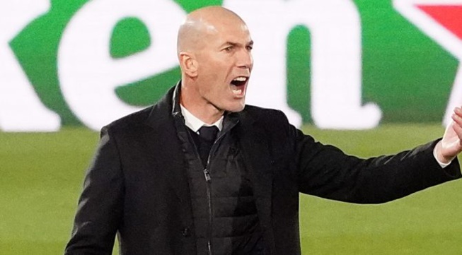 Zidane : «Je n’entraînerai jamais ce club, même s’ils m’offrent la lune»