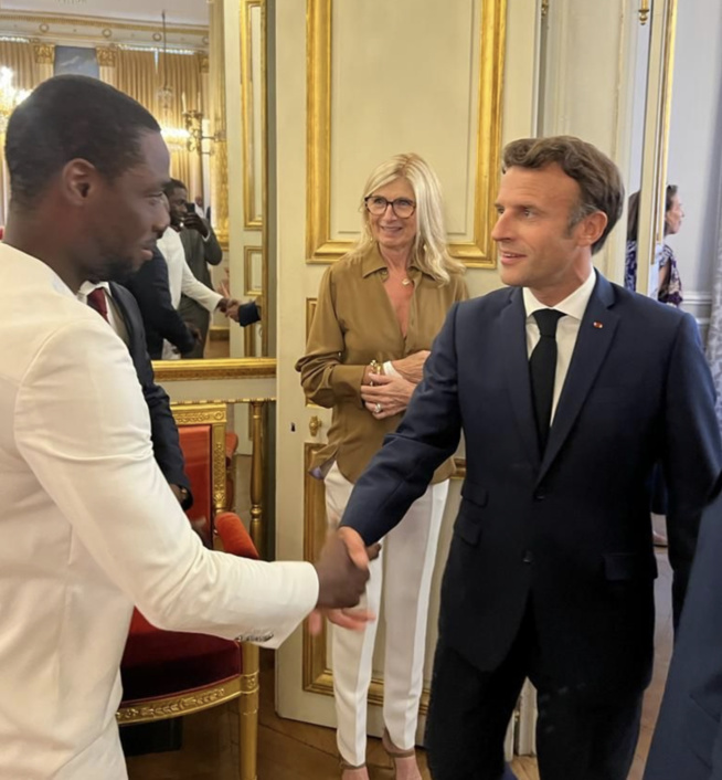 Palais de l’Elysee – Le DG du Groupe Futur Média, Birane Ndour en compagnie de son père, reçu par le Président Emmanuel Macron