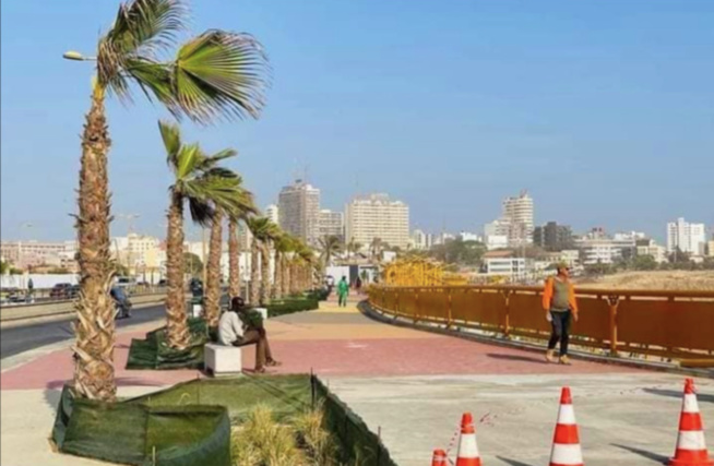 Macky Sall visite le chantier de la Corniche Ouest