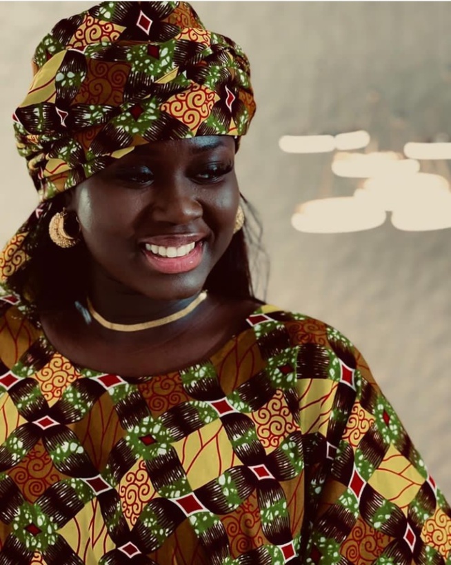 Ebène, beau sourire, Sokhna Bator une vraie femme africaine