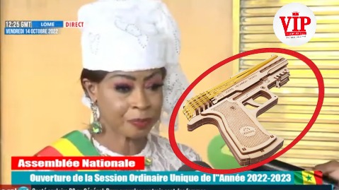 Koura Macky / Buzz "a gun": "Ce sac est unique, c'est moi seule qui le détient au Sénégal"