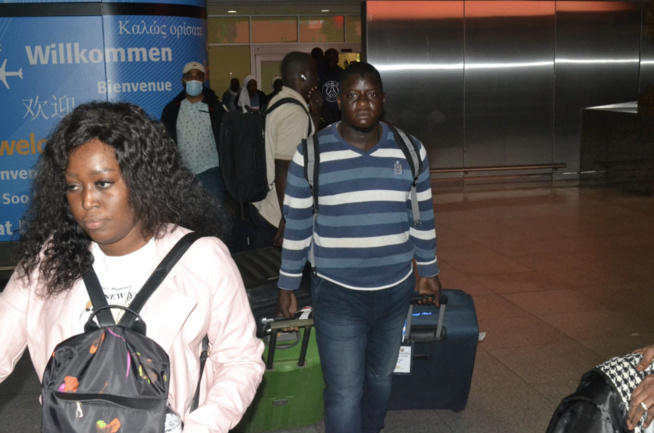 En images arrivés de l’épouse de MBAYE DIEYE FAYE Mame Ndiaye sa fille Thiane Carlou D et le staff de Promo Consulting du Pdt Mbagnick Diop a New York pour les A.L.A