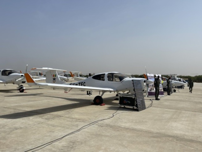 Base militaire de Thiès : Macky Sall visite les chantiers de l’Académie internationale des métiers de l’aviation civile