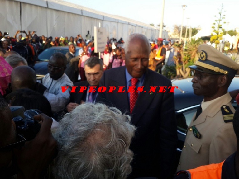 Revivez quelques images de l’arrivé du S.G sortant de l'OIF Abdou Diouf au village de la Francophonie