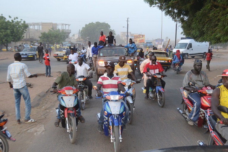 Images: Accueille triomphale de Pape Diouf par la population Kaolackoise ce 24 décembre. Regardez