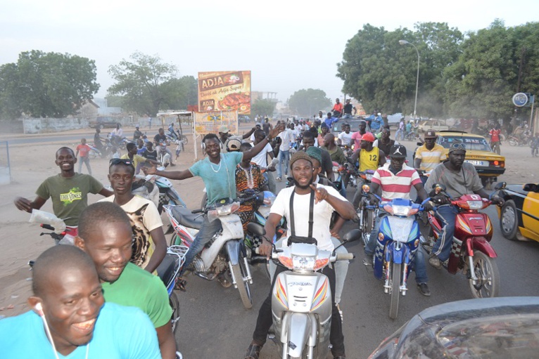 Images: Accueille triomphale de Pape Diouf par la population Kaolackoise ce 24 décembre. Regardez